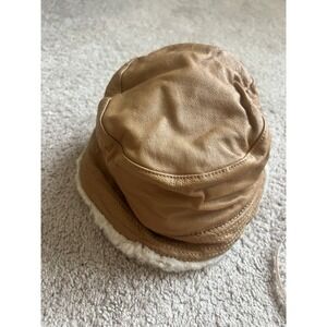 Vtg Wilsons Leather Tan Leather Faux Fur Trim Lined Winter Bucket Hat Size L/XL